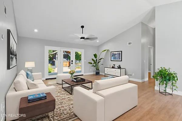 $800,000 | 1806 Paul Drive, Jefferson City, TN 37760