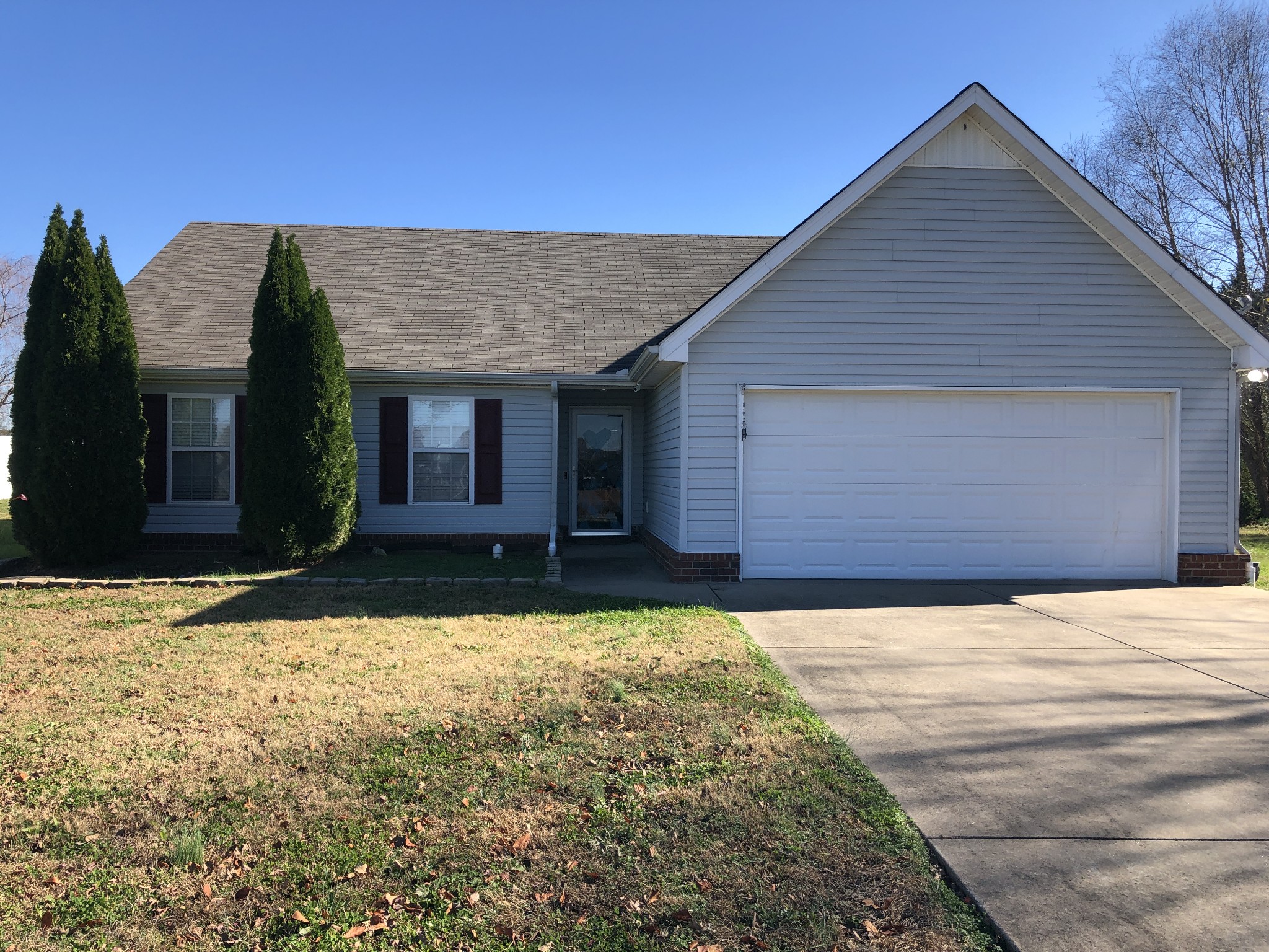 725 Crescent Road Murfreesboro, TN 37128 - Photo 1 of 16 a backyard of a house