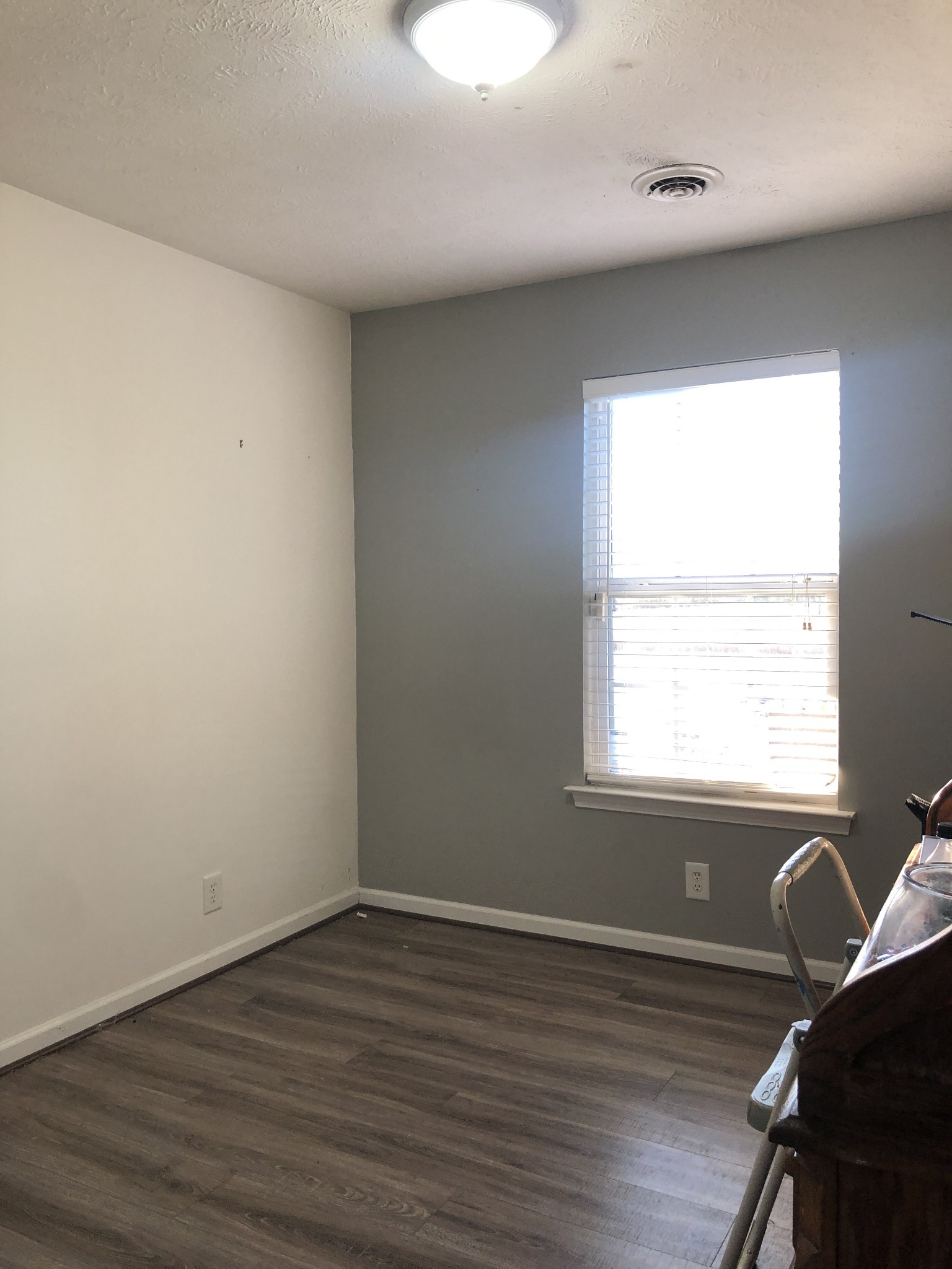 725 Crescent Road Murfreesboro, TN 37128 - Photo 16 of 16 a room with wooden floor and a window