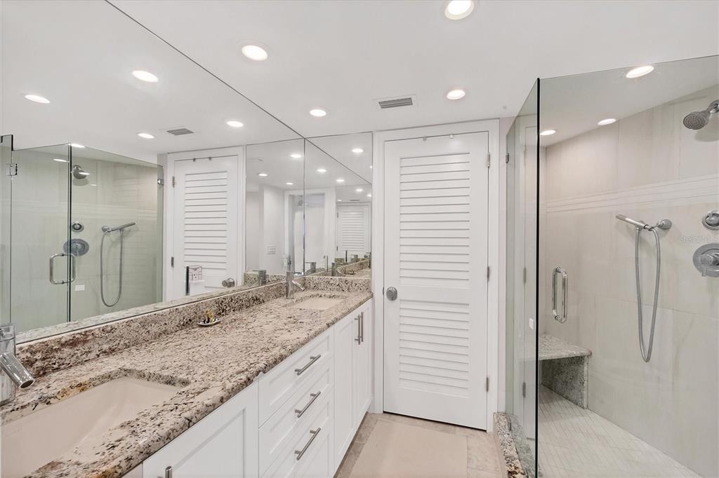 4825 Gulf Of Mexico Drive, Unit 203 Longboat Key, FL 34228 - Photo 20 of 35