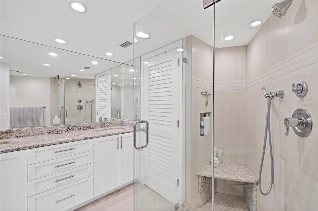 4825 Gulf Of Mexico Drive, Unit 203 Longboat Key, FL 34228 - Photo 21 of 35