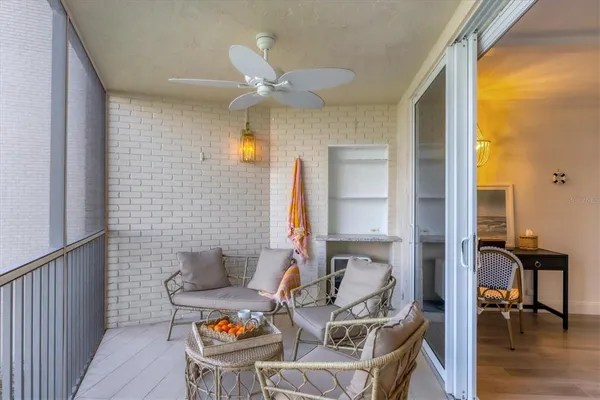 $6,300 | 4825 Gulf Of Mexico Drive, Unit 203, Longboat Key, FL 34228