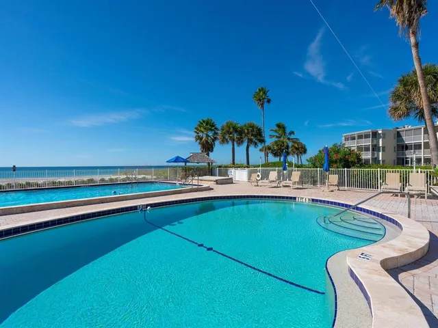 $6,500 | 4825 Gulf Of Mexico Drive, Unit 203, Longboat Key, FL 34228