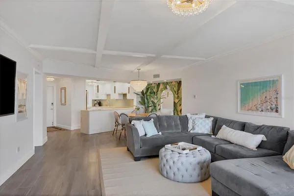 $6,300 | 4825 Gulf Of Mexico Drive, Unit 203, Longboat Key, FL 34228