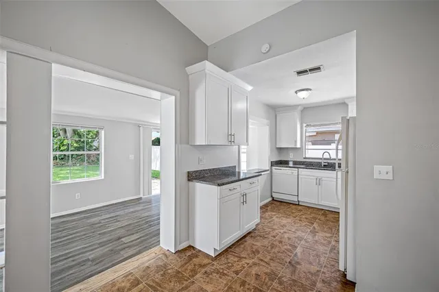 $1,900 | 1411 Thistledown Drive, Brandon, FL 33510