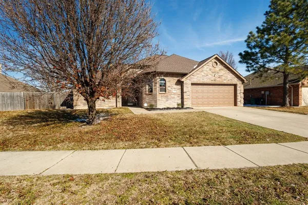 $299,990 | 2805 Wicker Way, Denton, TX 76209