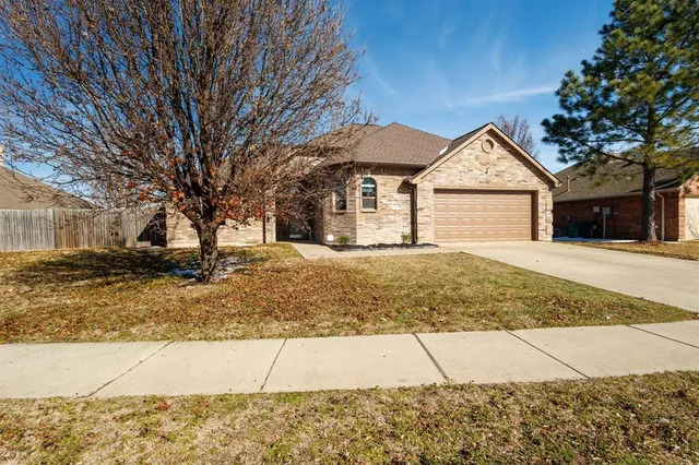 $310,000 | 2805 Wicker Way, Denton, TX 76209