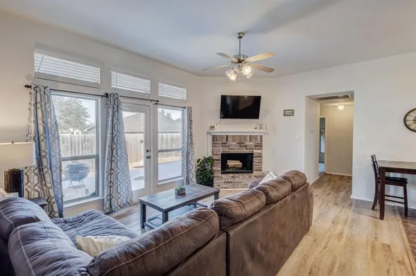 $299,990 | 2805 Wicker Way, Denton, TX 76209
