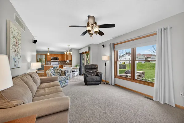 $325,000 | 2434 West 62nd Street, Davenport, IA 52806