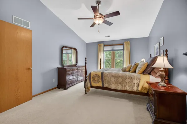 $325,000 | 2434 West 62nd Street, Davenport, IA 52806