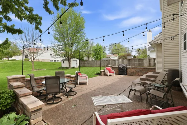 $325,000 | 2434 West 62nd Street, Davenport, IA 52806