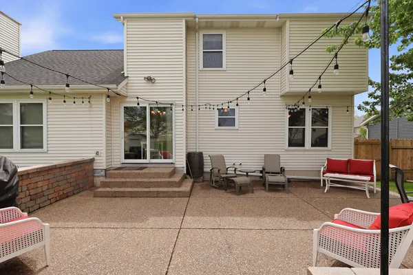 $325,000 | 2434 West 62nd Street, Davenport, IA 52806
