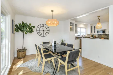 $1,625,000 | 41 Spindrift Passage, Corte Madera, CA 94925