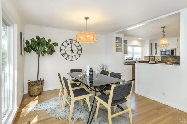$1,625,000 | 41 Spindrift Passage, Corte Madera, CA 94925