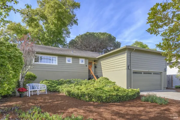 $1,625,000 | 41 Spindrift Passage, Corte Madera, CA 94925