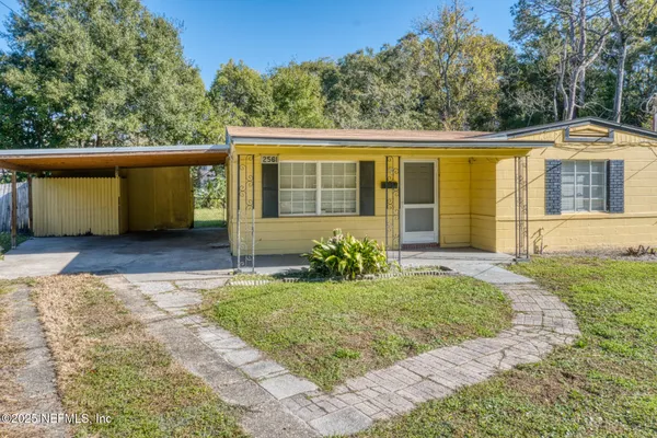 $215,000 | 2561 Nicholas Circle East, Jacksonville, FL 32207