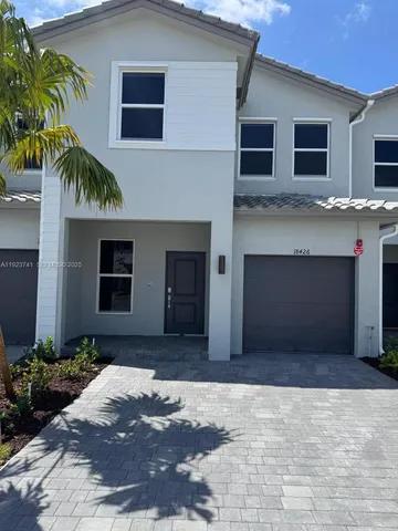 $4,000 | 18426 Southwest 2nd Street, Pembroke Pines, FL 33029