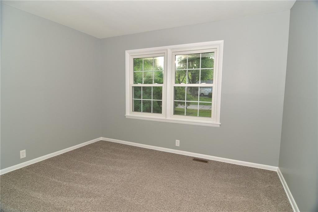 5106 Manning Road Indianapolis, IN 46228 - Photo 12 of 21 Gallery Image 12