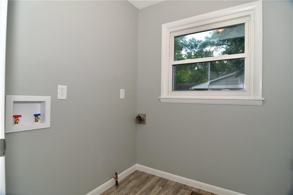 5106 Manning Road Indianapolis, IN 46228 - Photo 9 of 21 Gallery Image 9