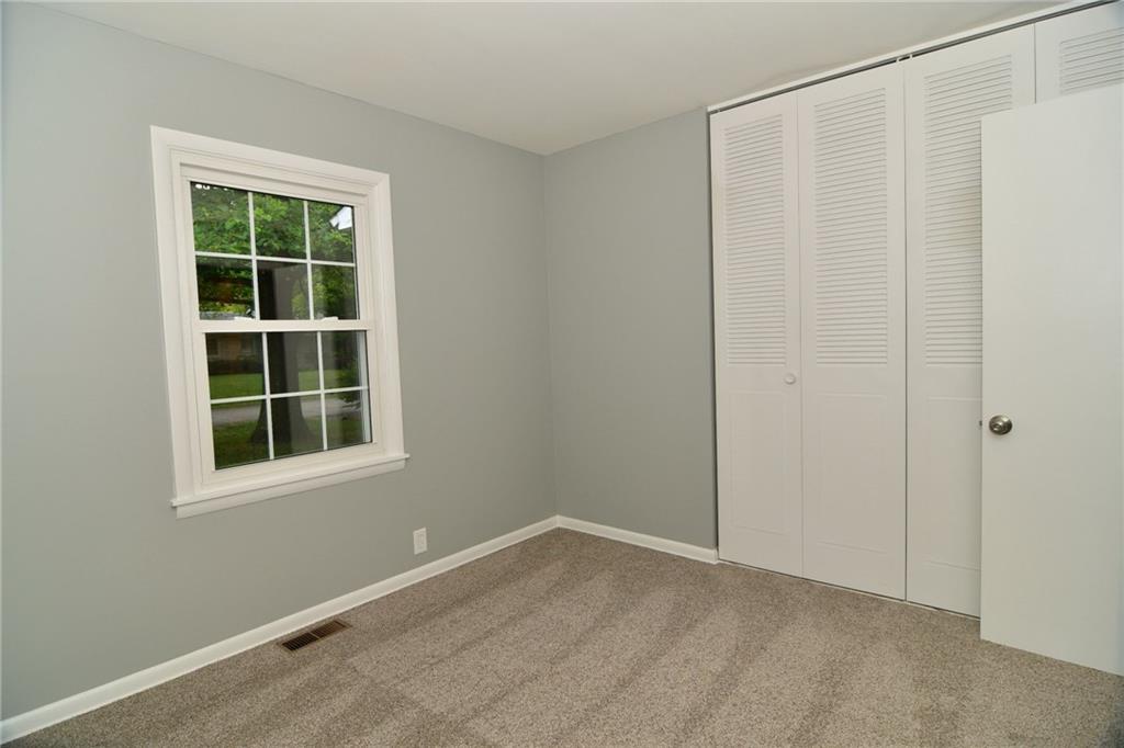 5106 Manning Road Indianapolis, IN 46228 - Photo 10 of 21 Gallery Image 10