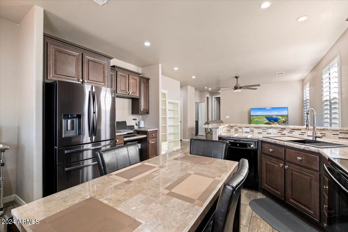 8865 East Baseline Road, Unit 751 Mesa, AZ 85209 - Photo 11 of 28 Kitchen