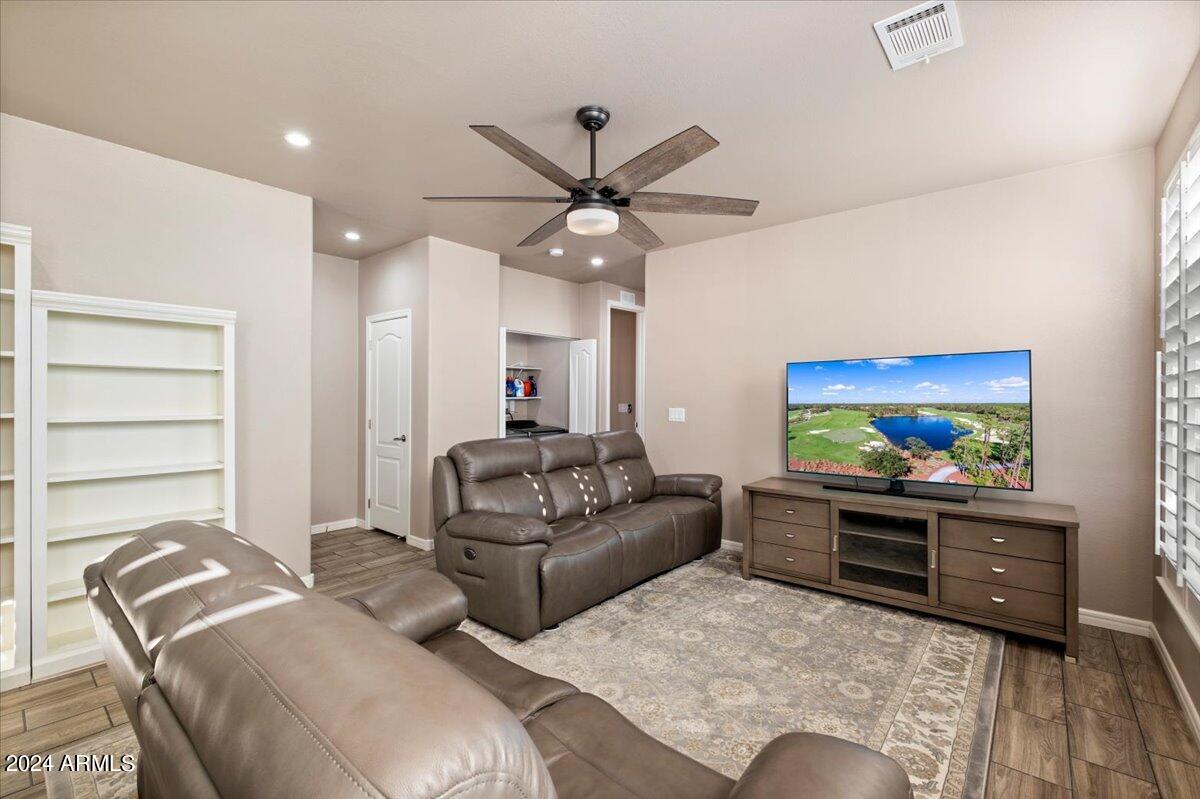 8865 East Baseline Road, Unit 751 Mesa, AZ 85209 - Photo 5 of 28 Living Room