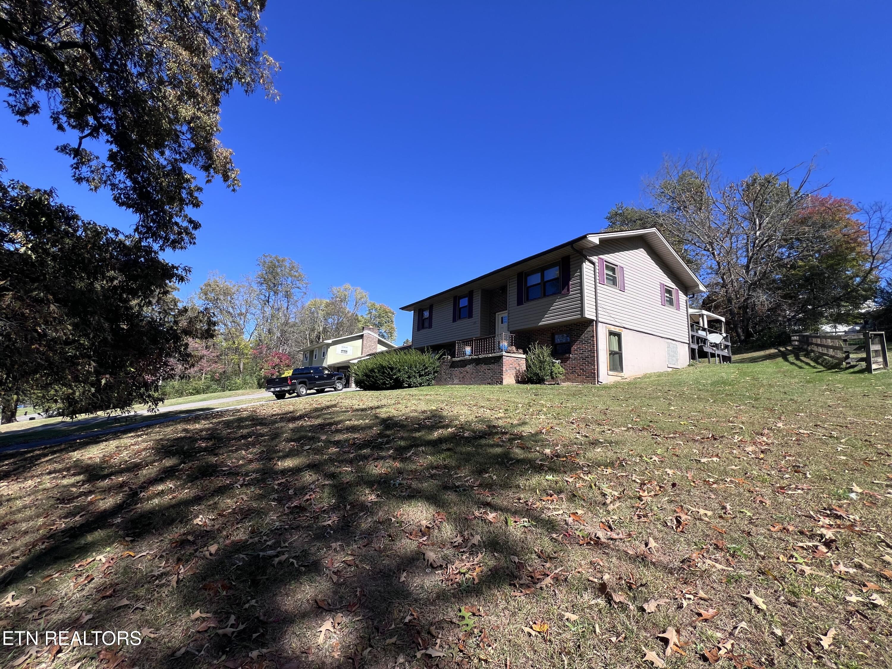 185 River Road Harrogate, TN 37752 - Photo 2 of 40 IMG_6387
