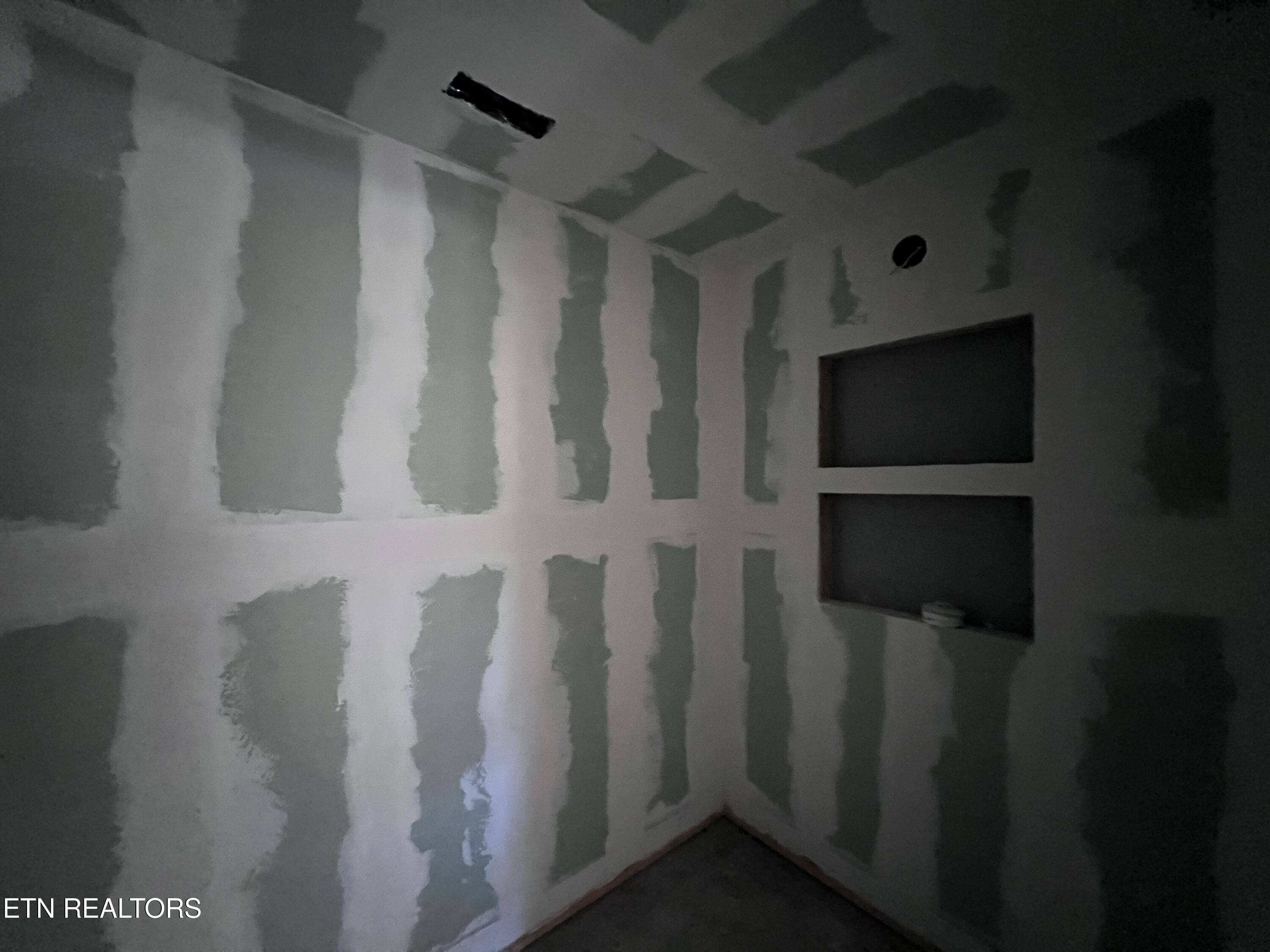 185 River Road Harrogate, TN 37752 - Photo 27 of 40 IMG_6370