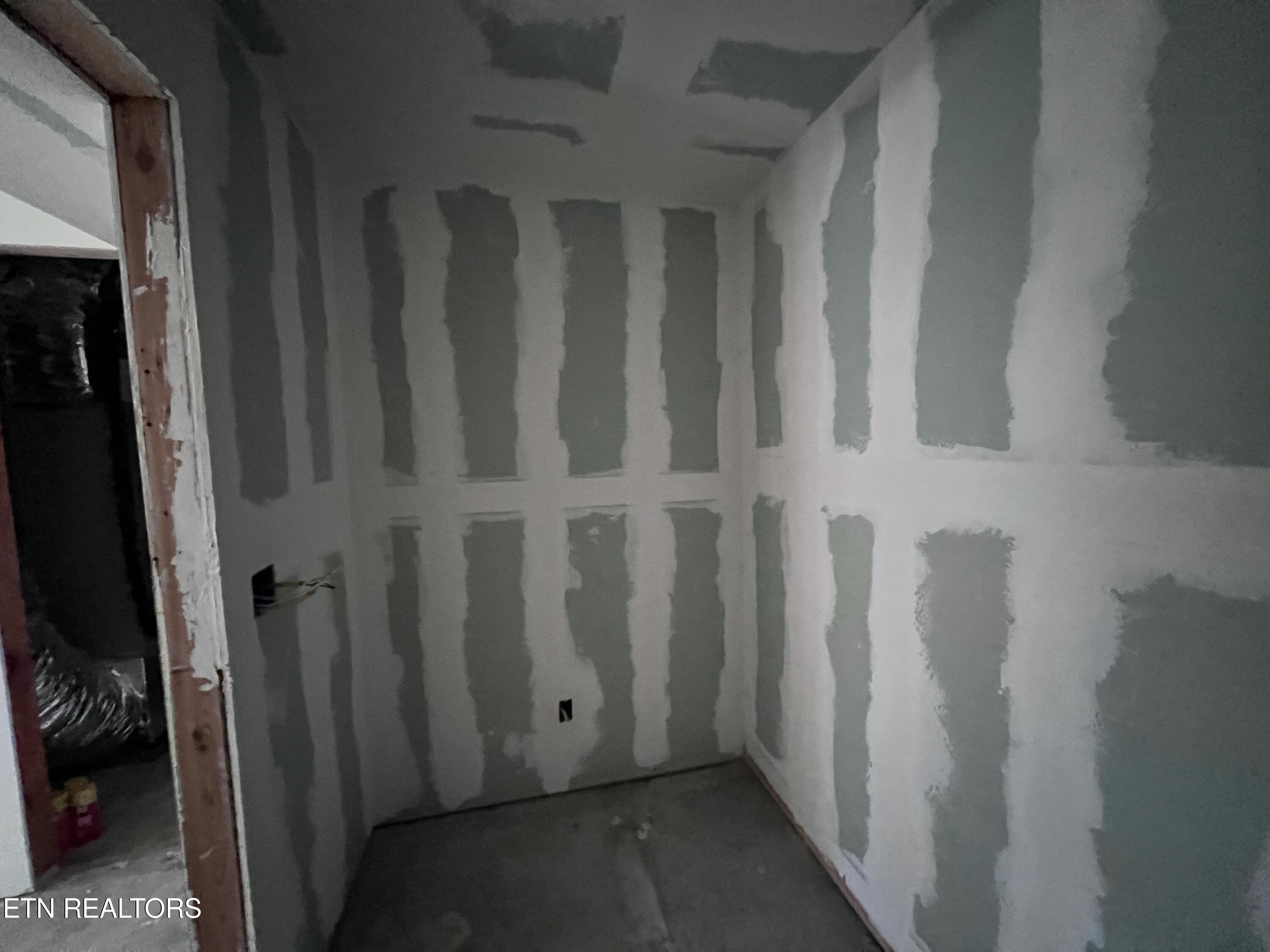 185 River Road Harrogate, TN 37752 - Photo 28 of 40 IMG_6371