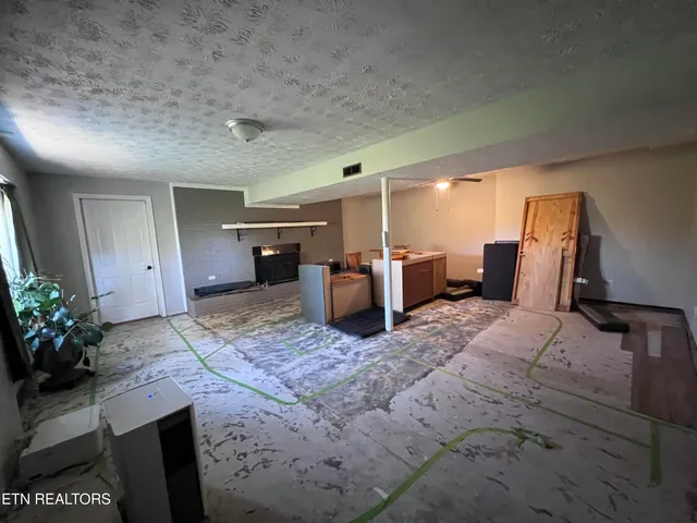 $260,000 | 185 River Road, Harrogate, TN 37752