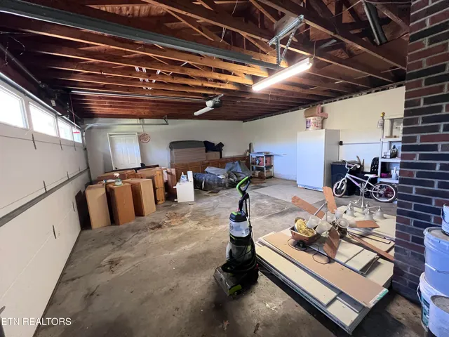 $260,000 | 185 River Road, Harrogate, TN 37752