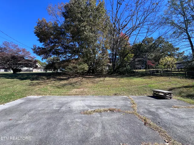 $260,000 | 185 River Road, Harrogate, TN 37752