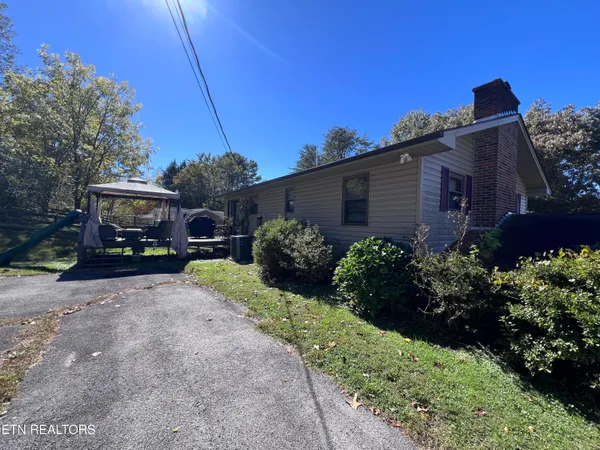 $245,000 | 185 River Road, Harrogate, TN 37752