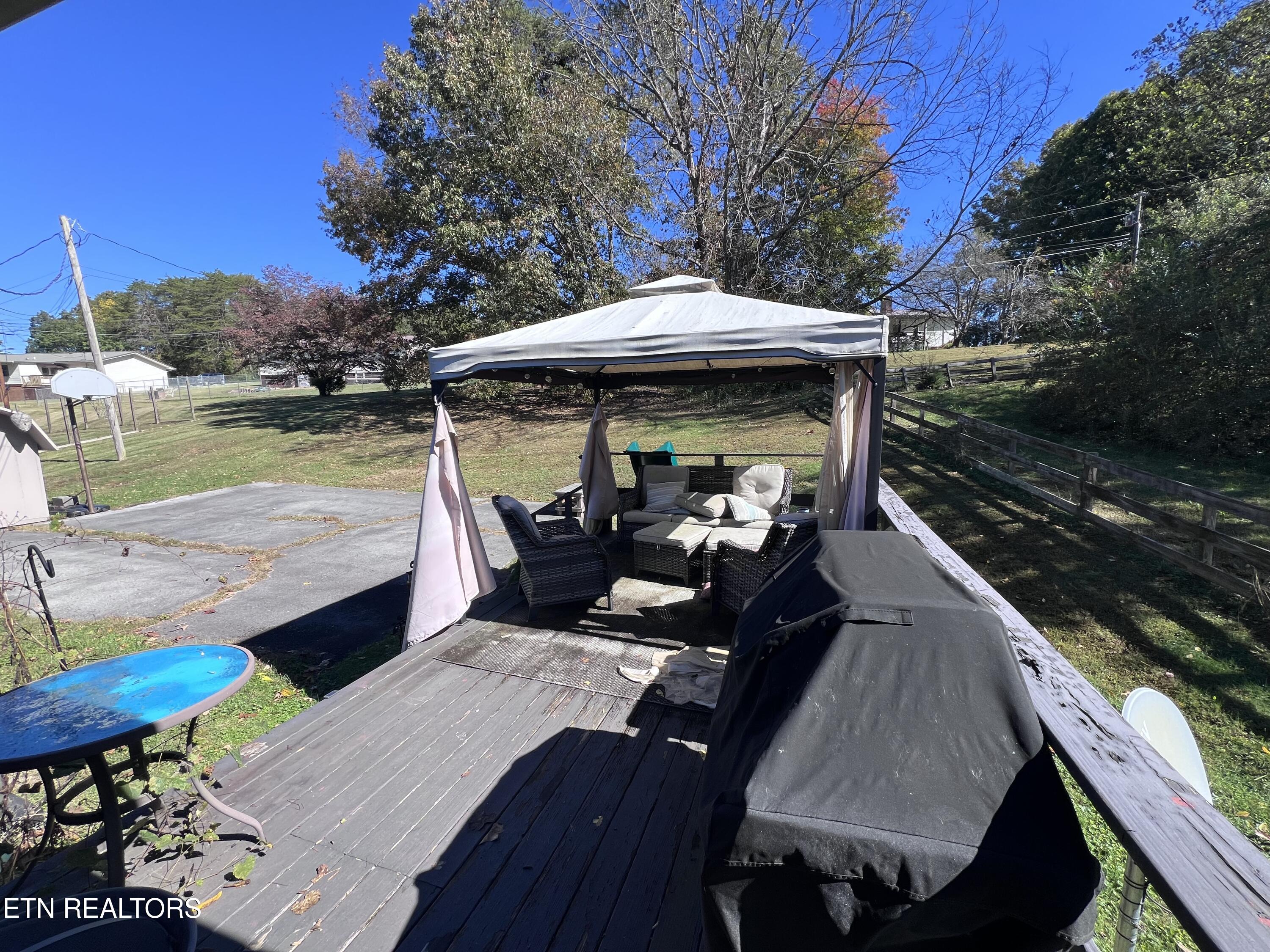 185 River Road Harrogate, TN 37752 - Photo 9 of 40 IMG_6359