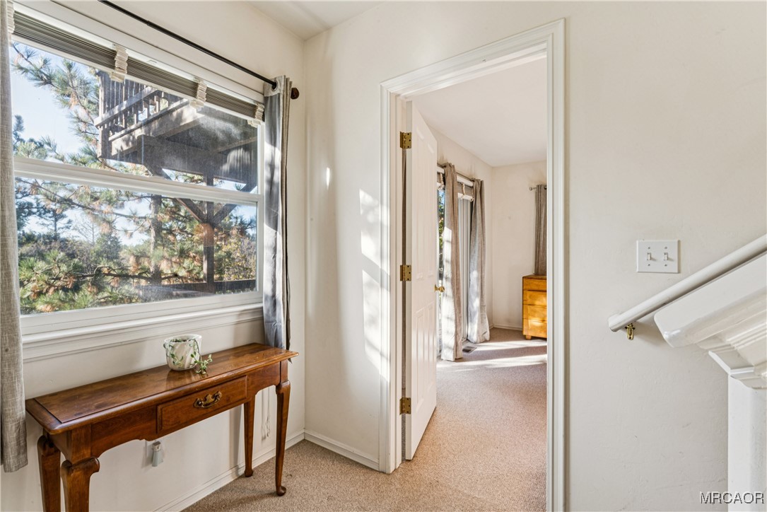 305 Summit Road Lake Arrowhead, CA 92352 - Photo 20 of 47