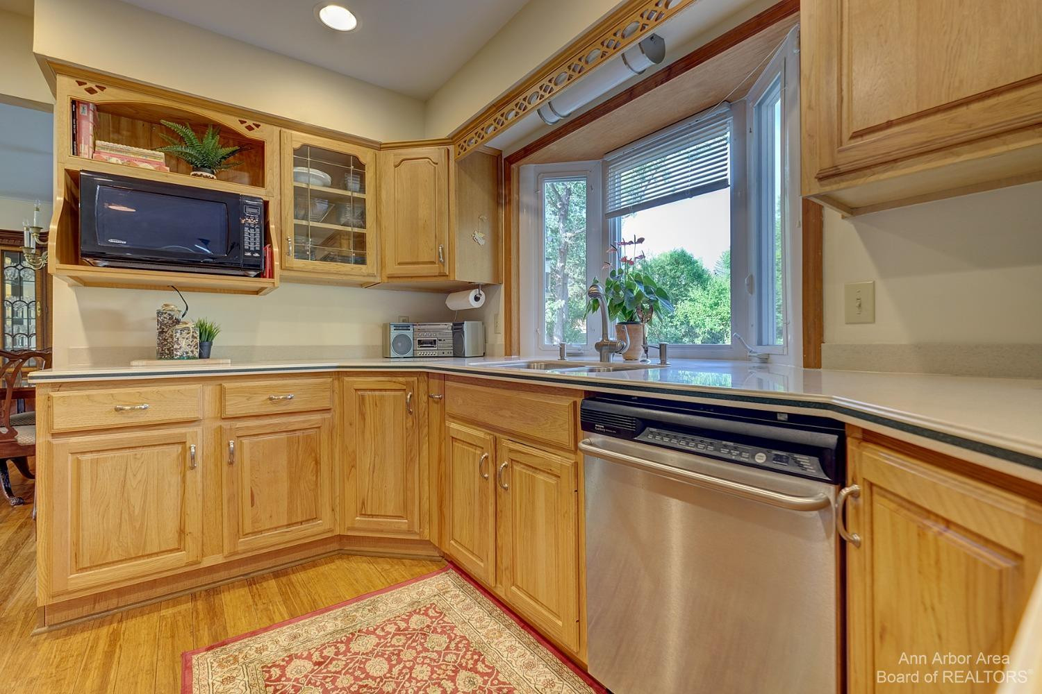 35807 Smithfield Road Farmington, MI 48335 - Photo 12 of 37 Photo 12