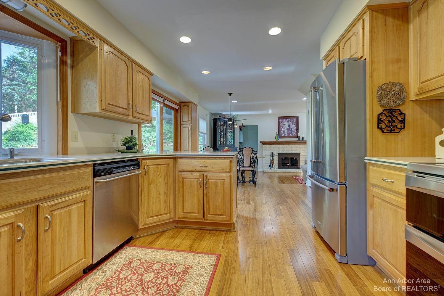 35807 Smithfield Road Farmington, MI 48335 - Photo 13 of 37 Photo 13