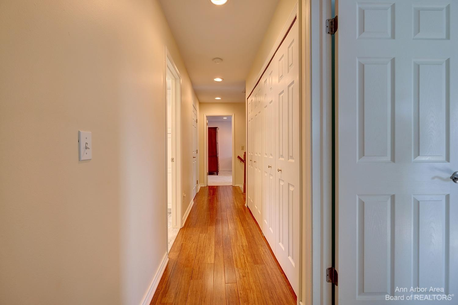 35807 Smithfield Road Farmington, MI 48335 - Photo 20 of 37 Photo 20