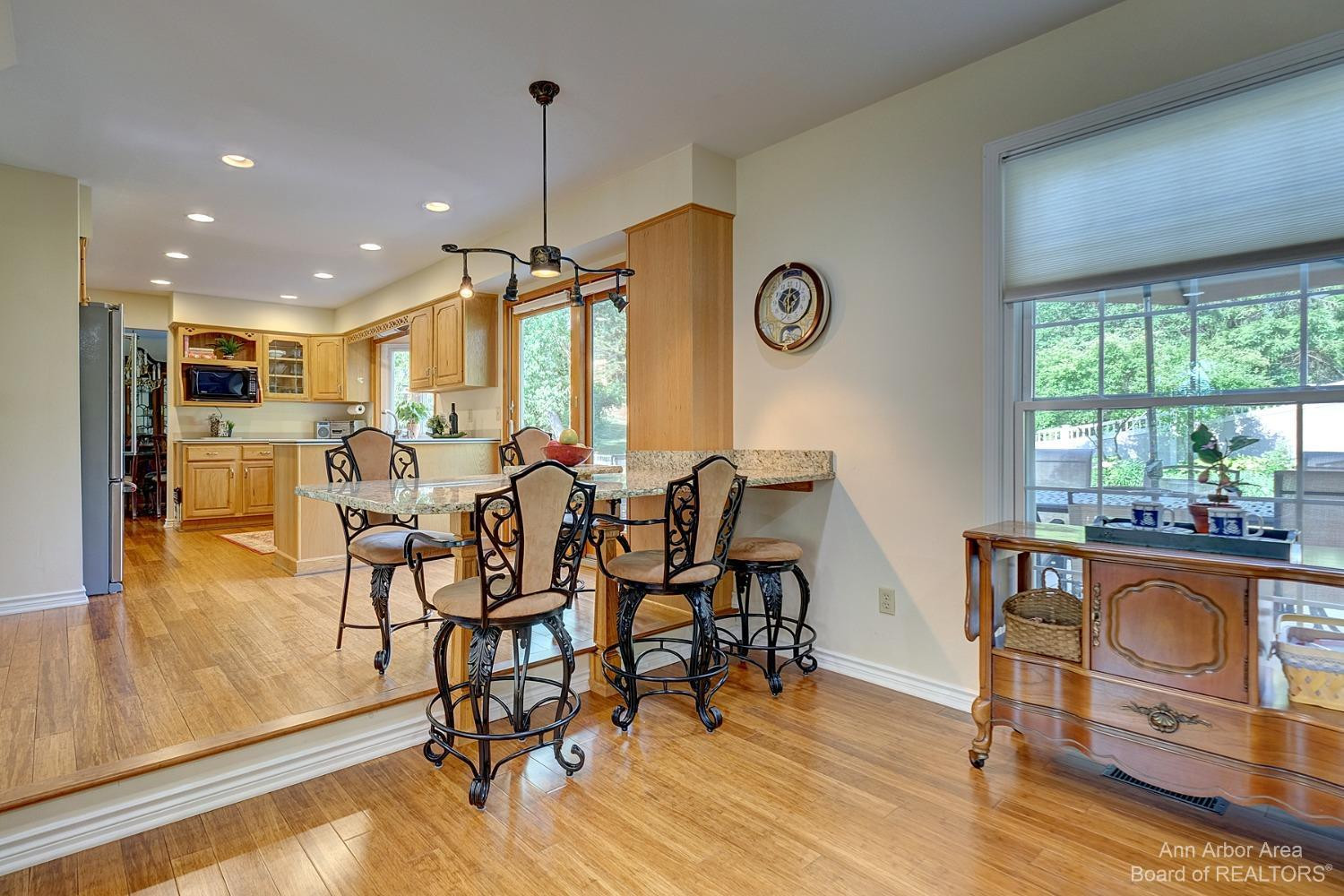 35807 Smithfield Road Farmington, MI 48335 - Photo 9 of 37 Photo 9
