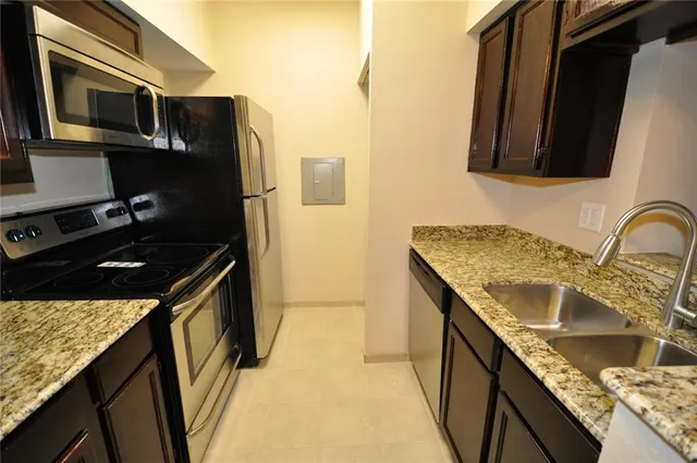 $950 | 3701 Cedarplaza Lane, Unit 104, Dallas, TX 75209