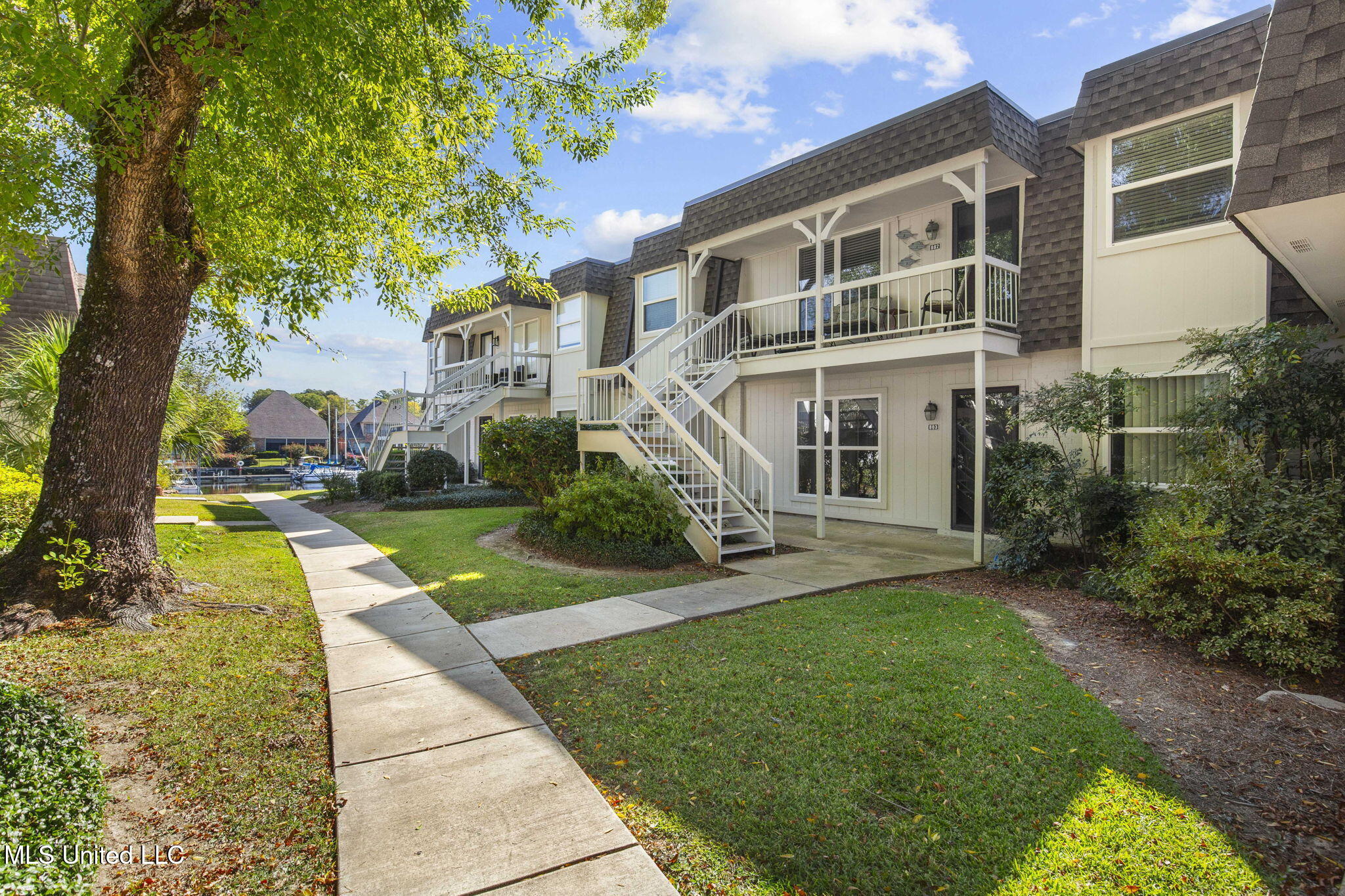 550 Post Road, Unit 803 Ridgeland, MS 39157 - Photo 3 of 50 Welcome Home!