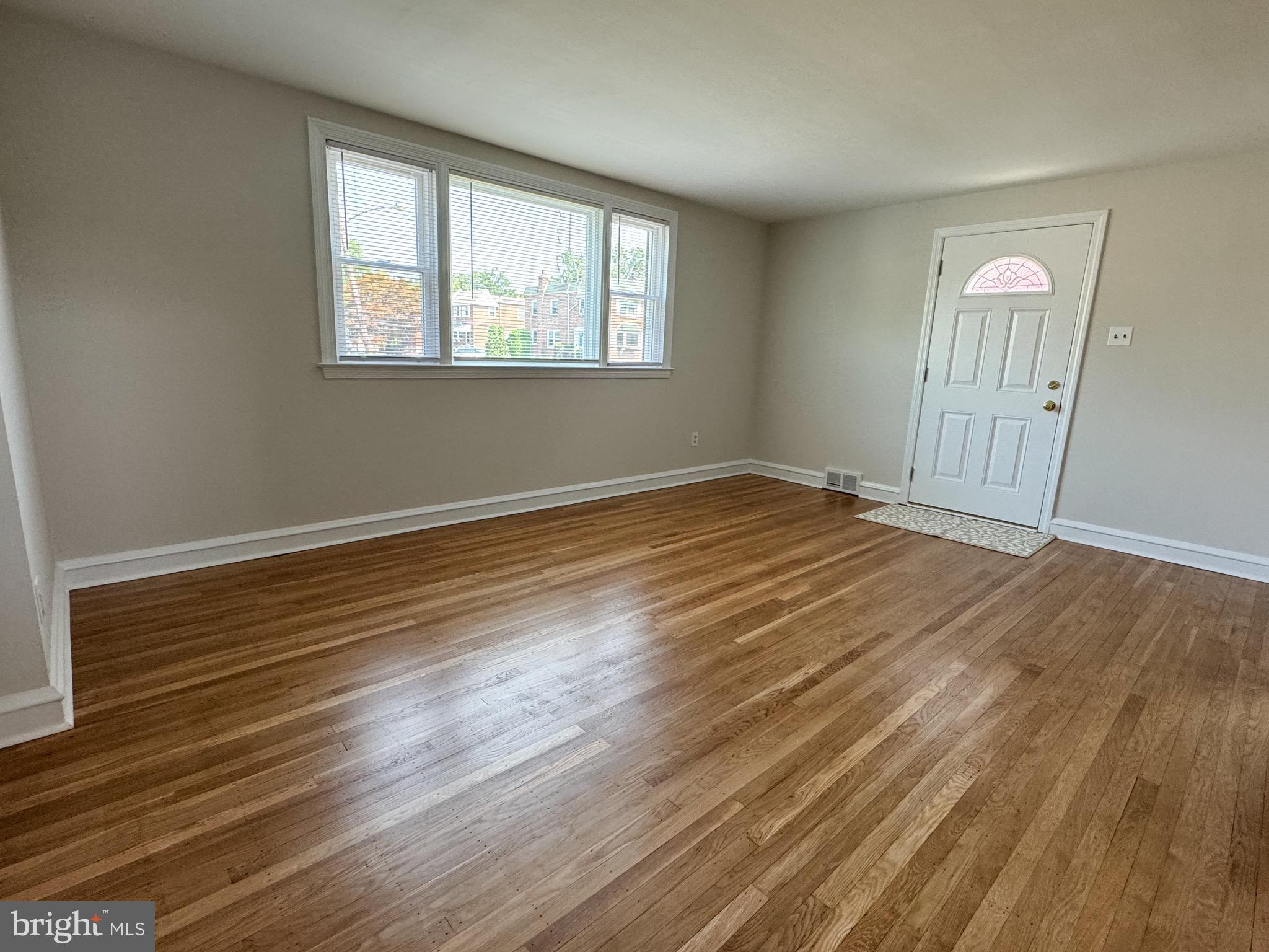 414 East Rodgers Street Ridley Park, PA 19078 - Photo 3 of 26 Living Room