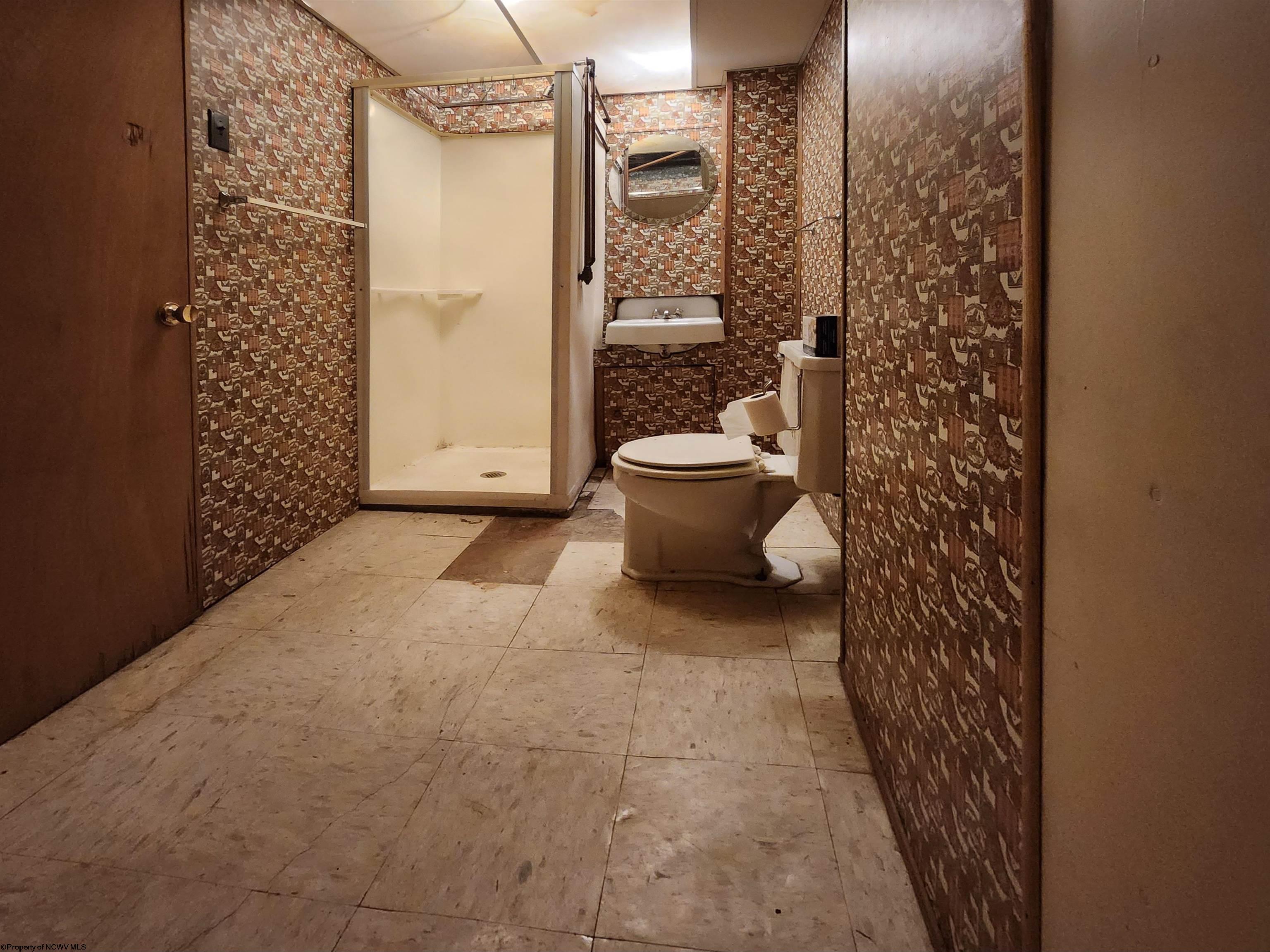 1342 Overhill Road Fairmont, WV 26554 - Photo 20 of 26 Gallery Image 20