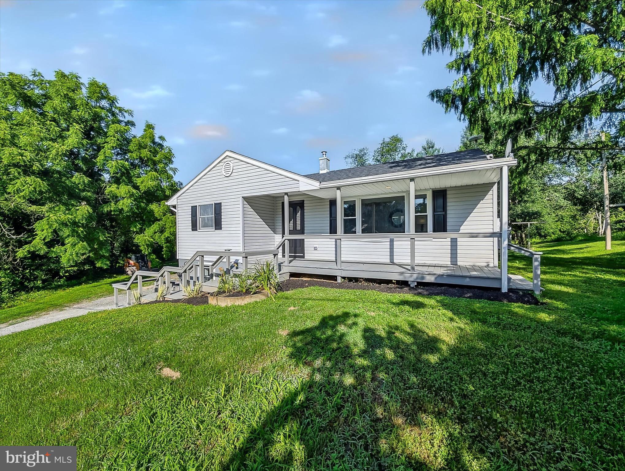 862 Baumgardner Road Lancaster, PA 17603 - Photo 1 of 23 Gallery Image 1