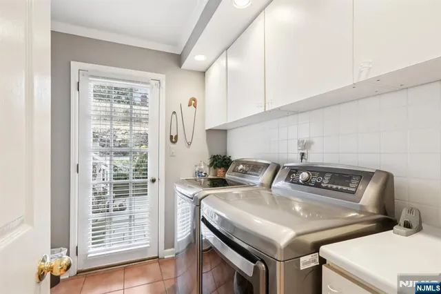 $899,000 | 275 Linden Road, Wayne, NJ 07470