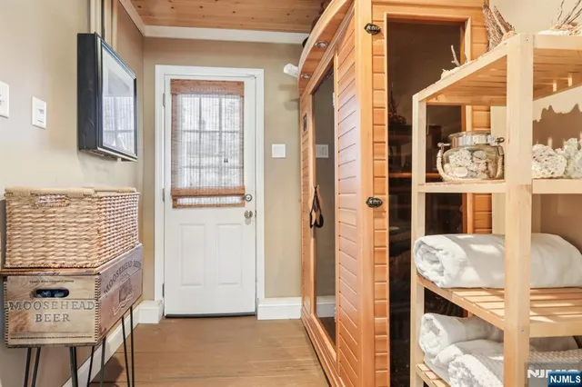 $899,000 | 275 Linden Road, Wayne, NJ 07470