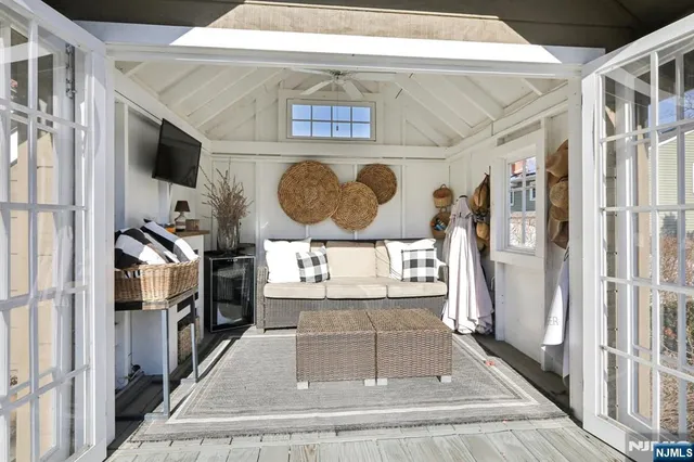 $899,000 | 275 Linden Road, Wayne, NJ 07470