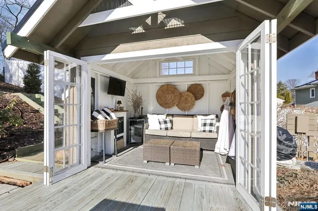 $899,000 | 275 Linden Road, Wayne, NJ 07470