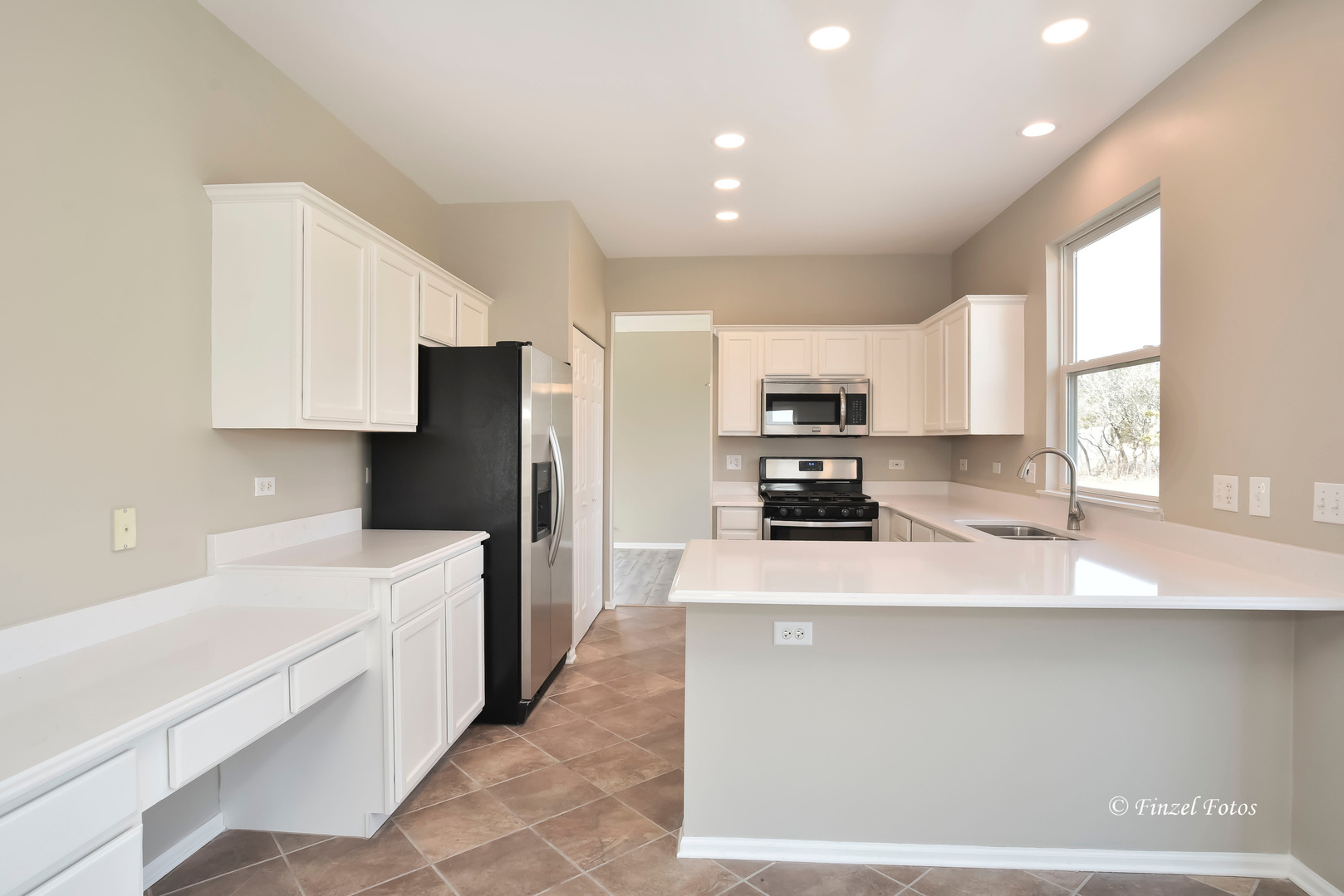 11680 Cape Cod Lane Huntley, IL 60142 - Photo 7 of 24