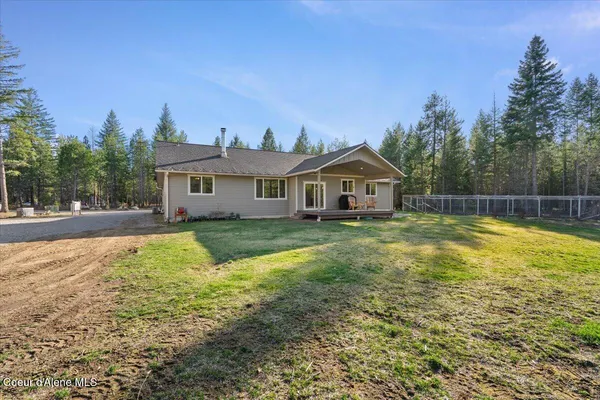 $1,174,000 | 517 Songbird Way, Spirit Lake, ID 83869